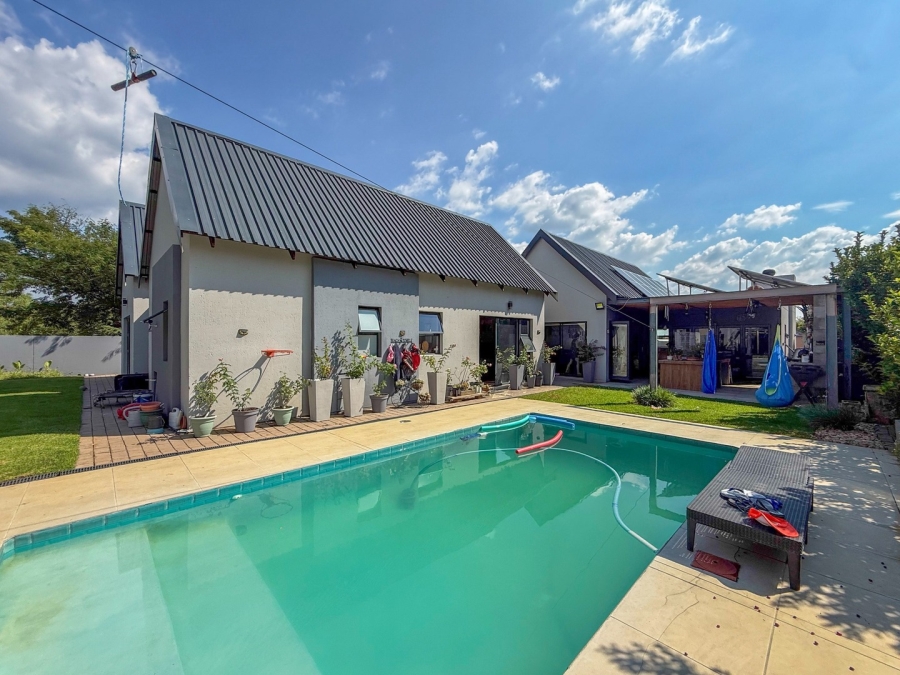 3 Bedroom Property for Sale in Leloko Lifestyle Estate North West